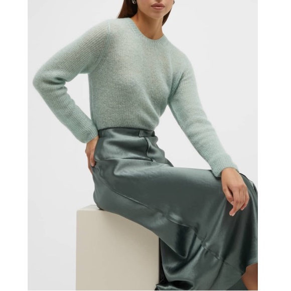 COPY - Vince Brushed Cashmere Wool Blend Crewneck Sweater in Mint Glass - Picture 4 of 13